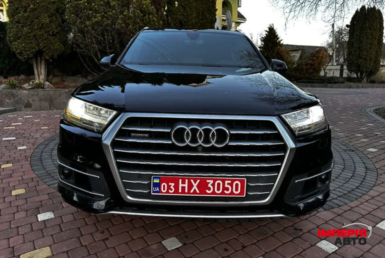 Audi Q7 - фото 2