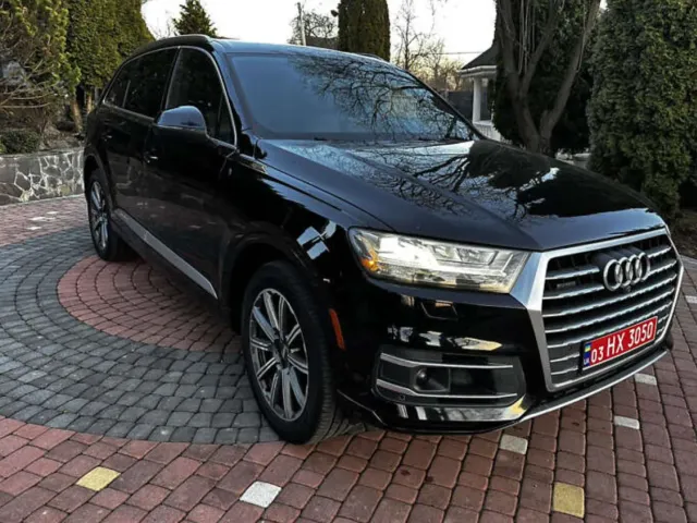 Audi Q7 - фото 3