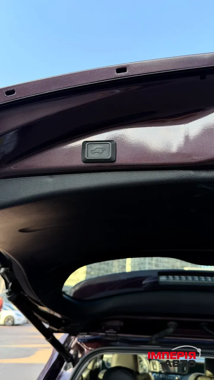 Toyota RAV4 - фото 6