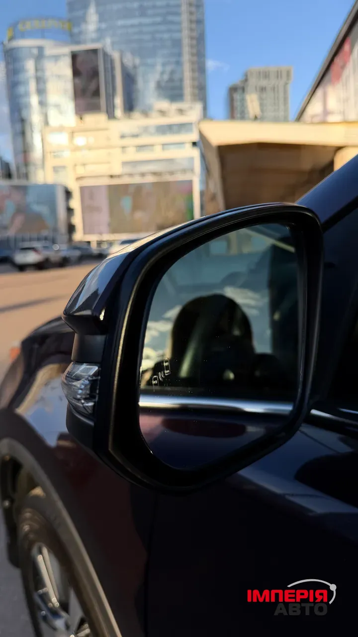 Toyota RAV4 - фото 16