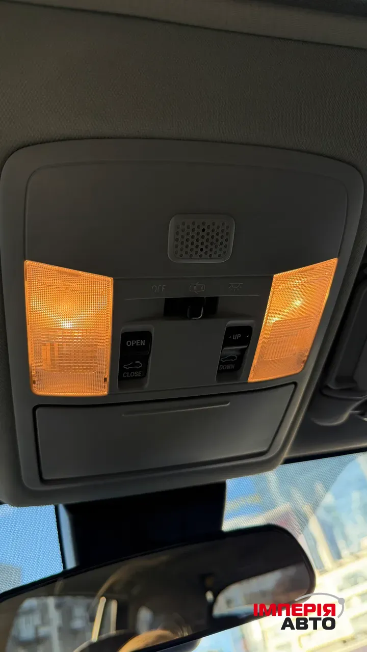 Toyota RAV4 - фото 13