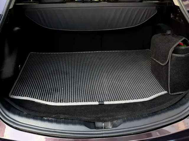 Toyota RAV4 - фото 5