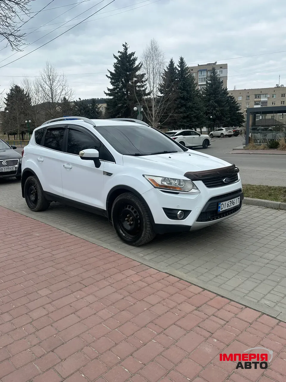 Ford Kuga - фото 3