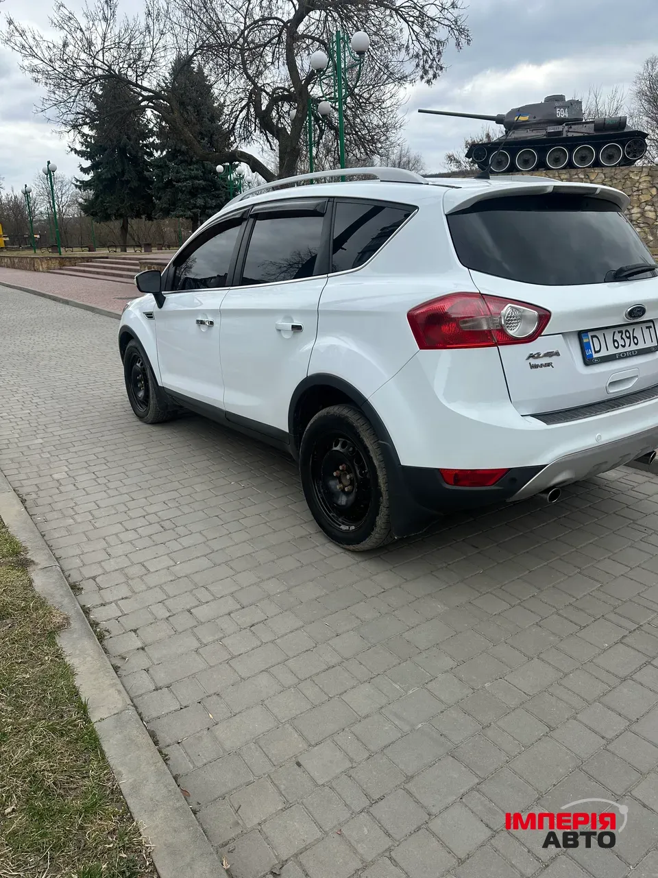Ford Kuga - фото 6