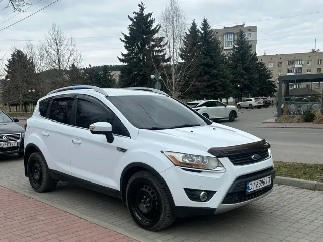 Ford Kuga - фото 3