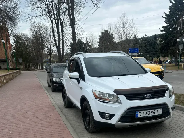 Ford Kuga - фото 2