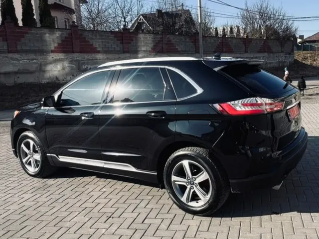 Ford Edge - фото 4
