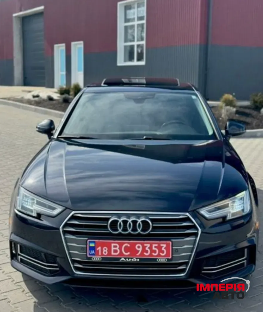 Audi A4 - фото 10