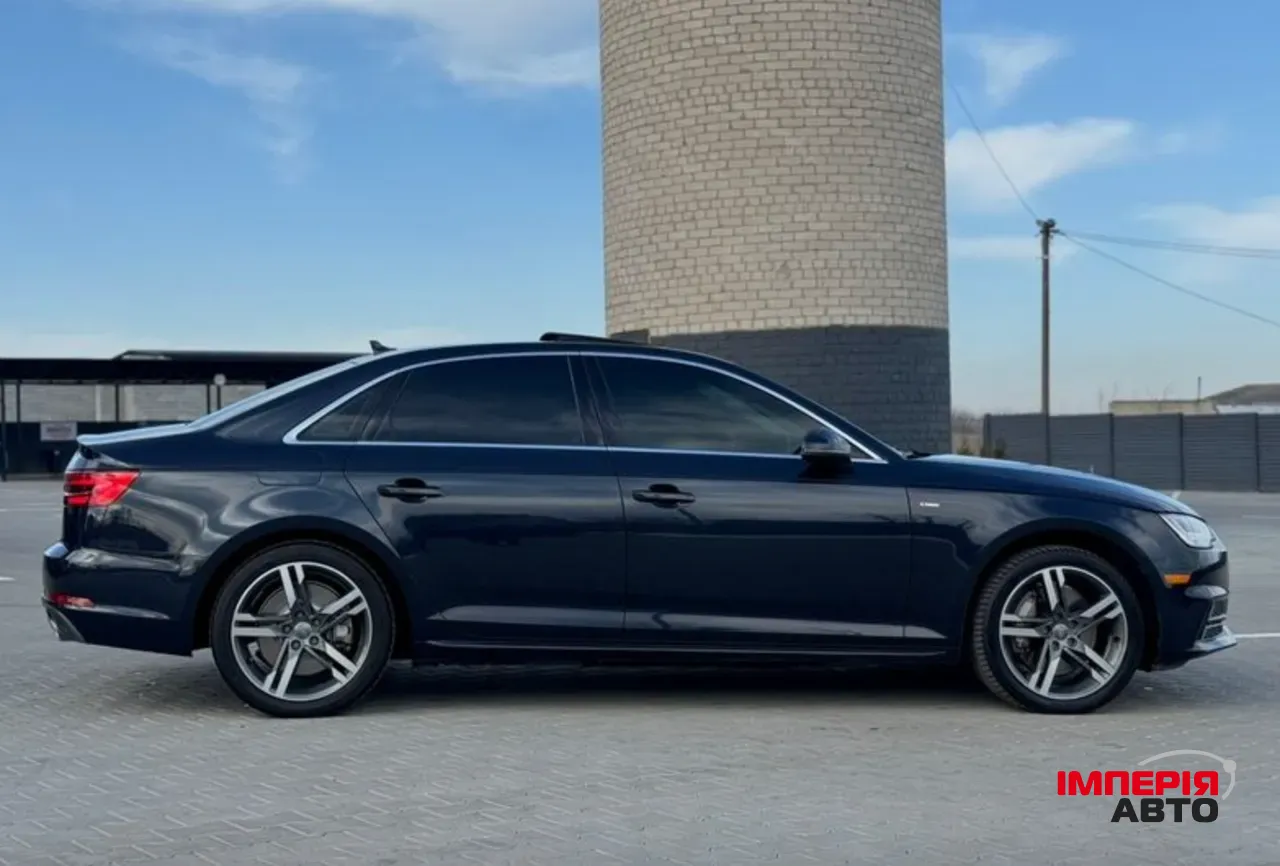 Audi A4 - фото 4