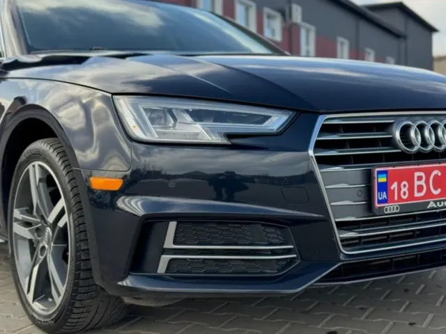 Audi A4 - фото 3