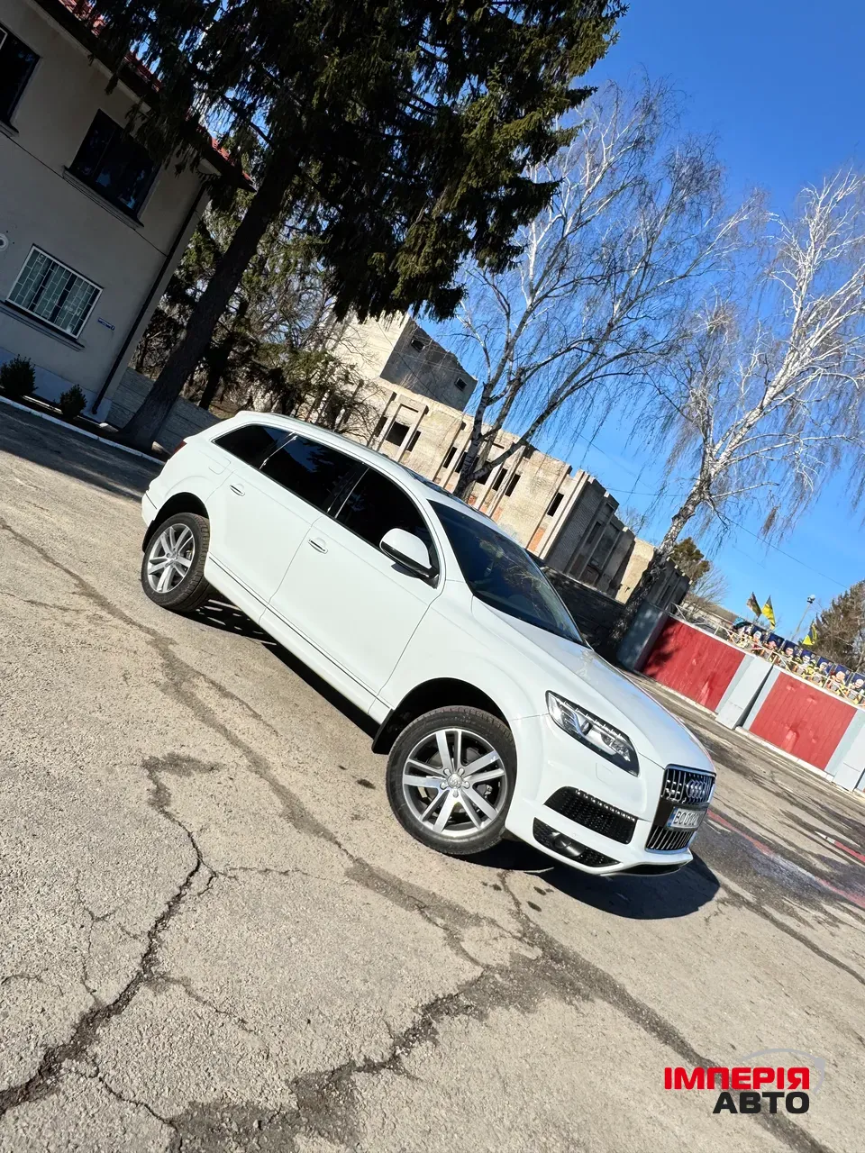 Audi Q7 - фото 25