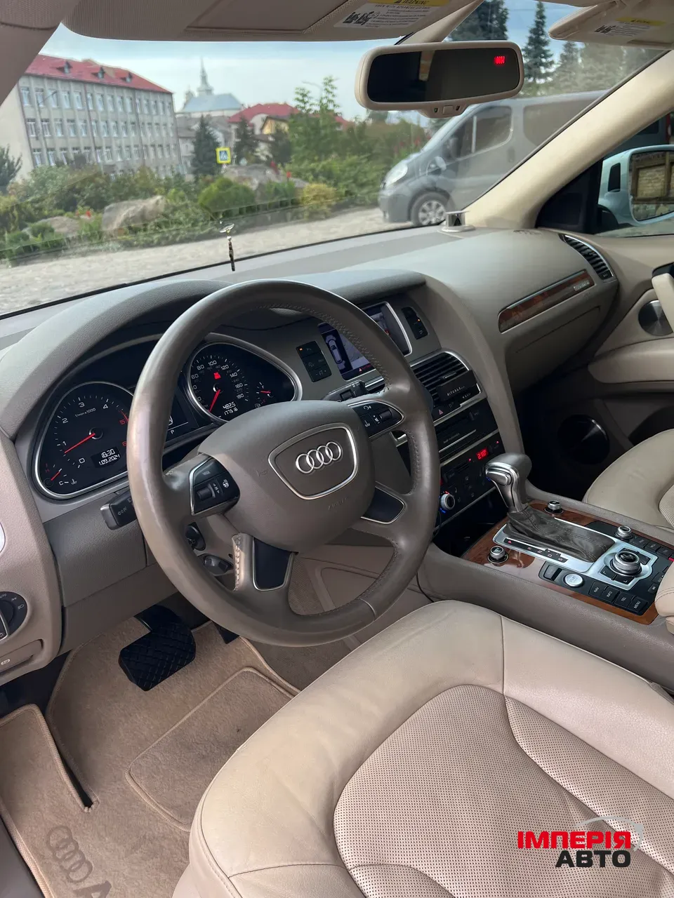 Audi Q7 - фото 35