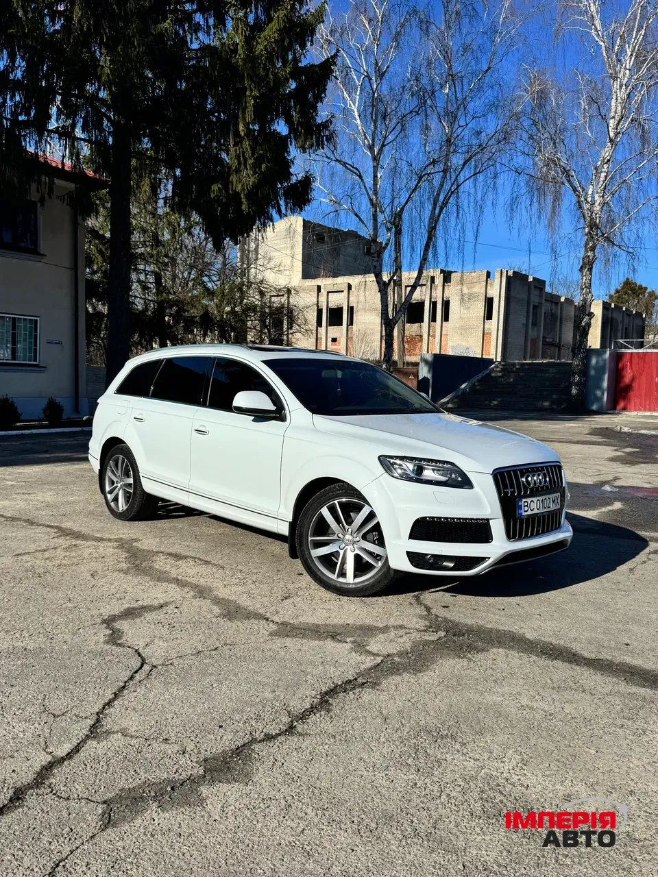Audi Q7 - фото 1