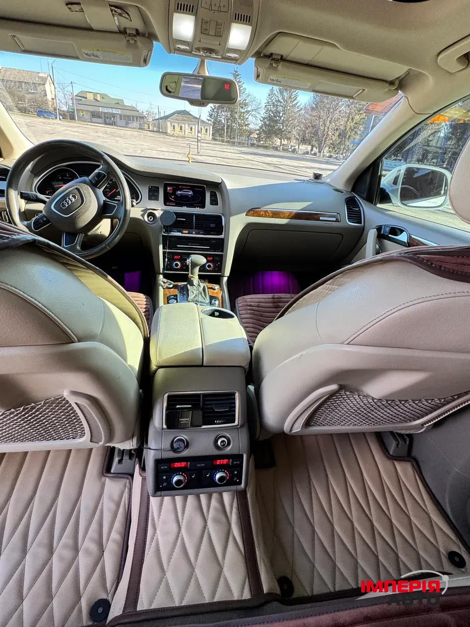 Audi Q7 - фото 22