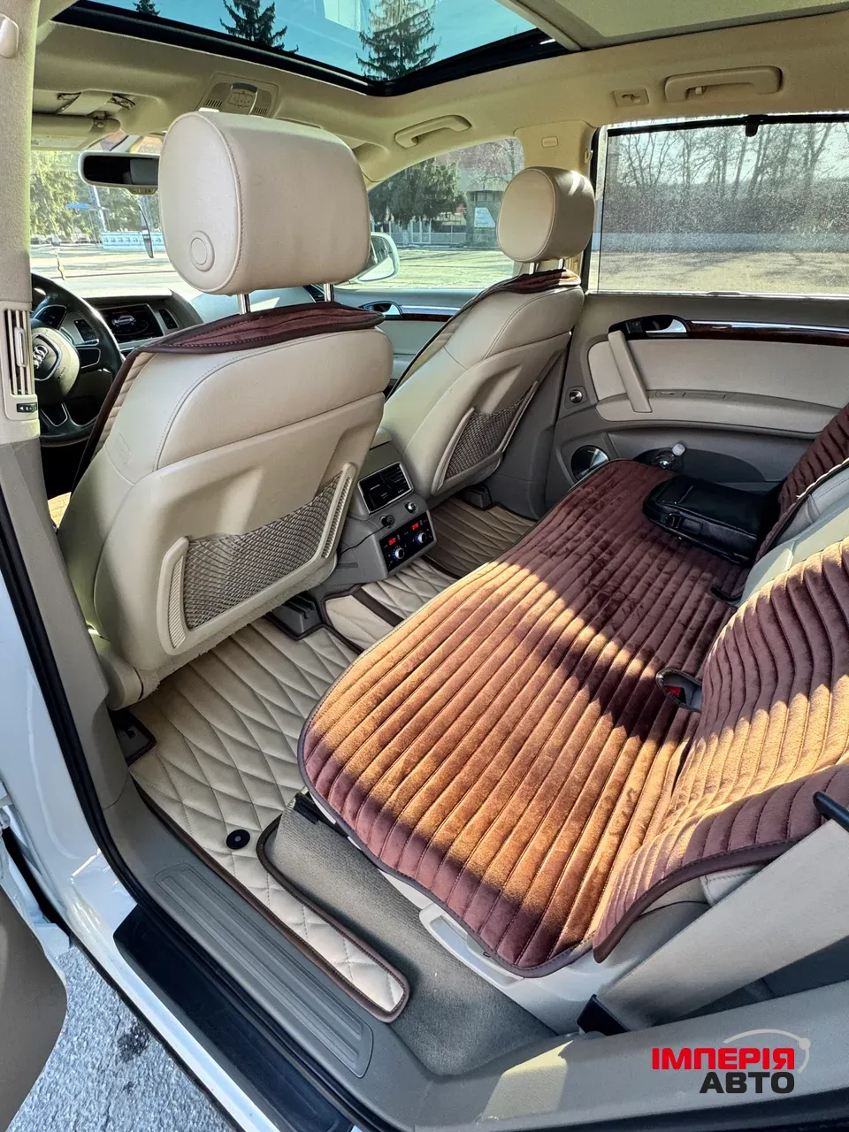 Audi Q7 - фото 19