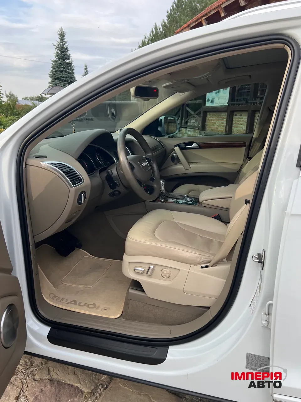 Audi Q7 - фото 34