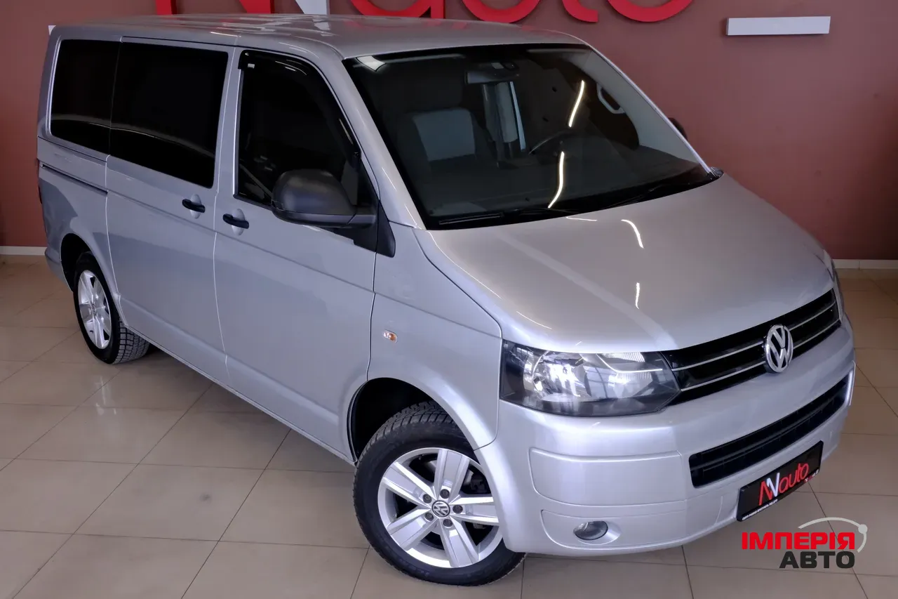 Volkswagen Multivan - фото 4