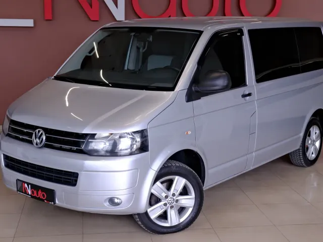 Volkswagen Multivan - фото 2