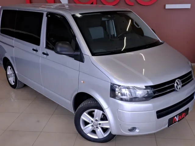 Volkswagen Multivan - фото 4