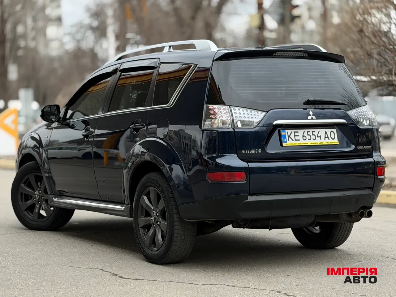 Mitsubishi Outlander - фото 3