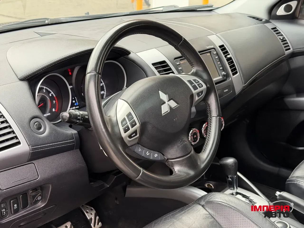 Mitsubishi Outlander - фото 40