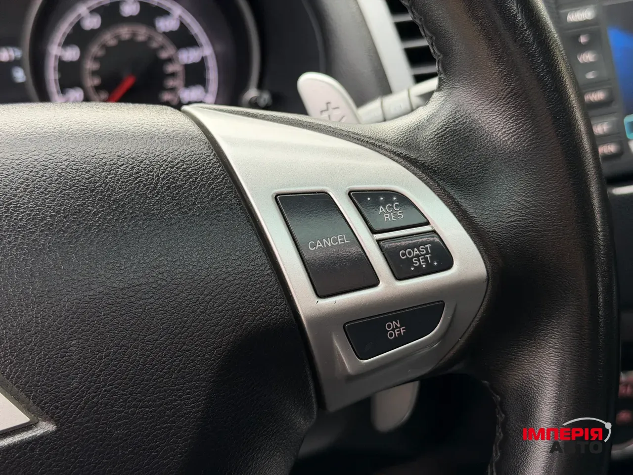 Mitsubishi Outlander - фото 42