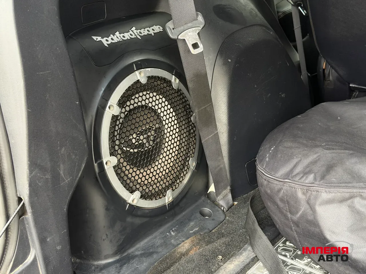 Mitsubishi Outlander - фото 13