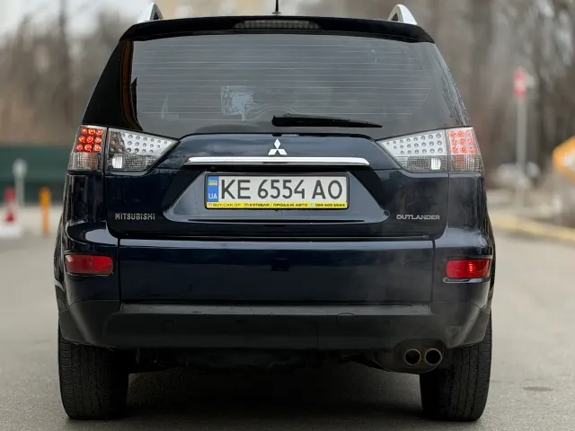 Mitsubishi Outlander - фото 4