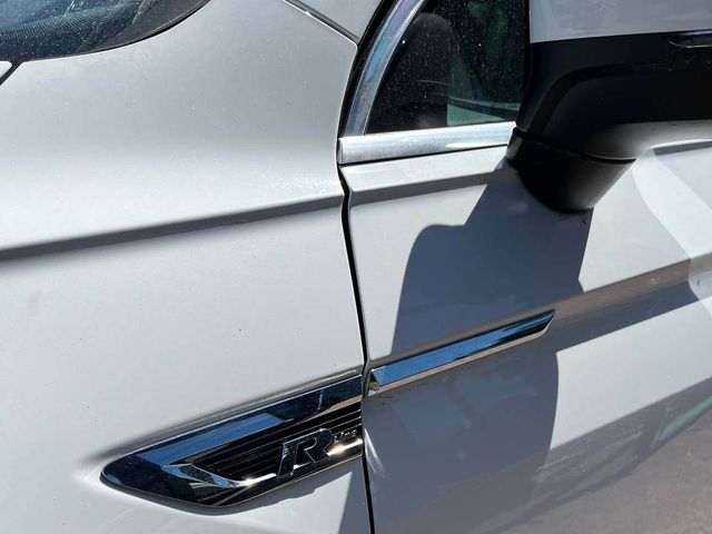 Volkswagen Tiguan - фото 4