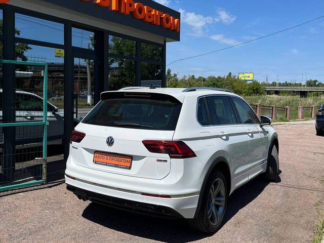 Volkswagen Tiguan - фото 5