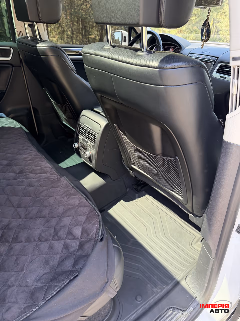 Volkswagen Touareg - фото 5