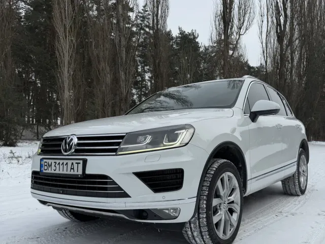 Volkswagen Touareg - фото 1
