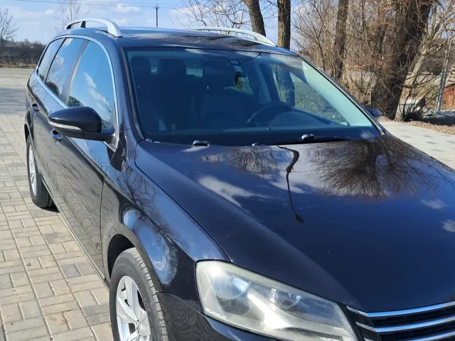 Volkswagen Passat - фото 2