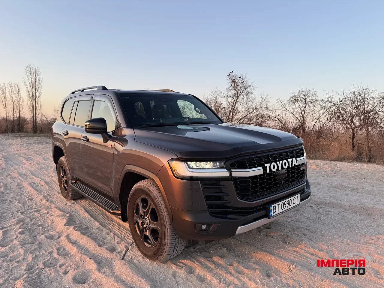 Toyota Land Cruiser - фото 2