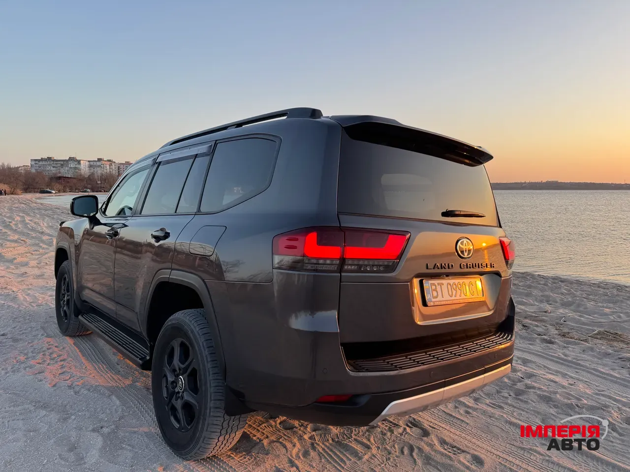 Toyota Land Cruiser - фото 6