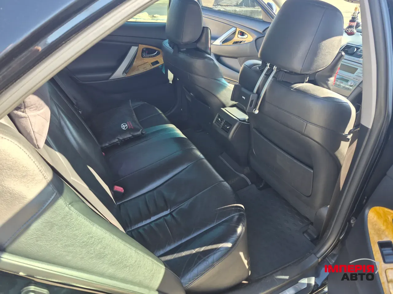 Toyota Camry - фото 16