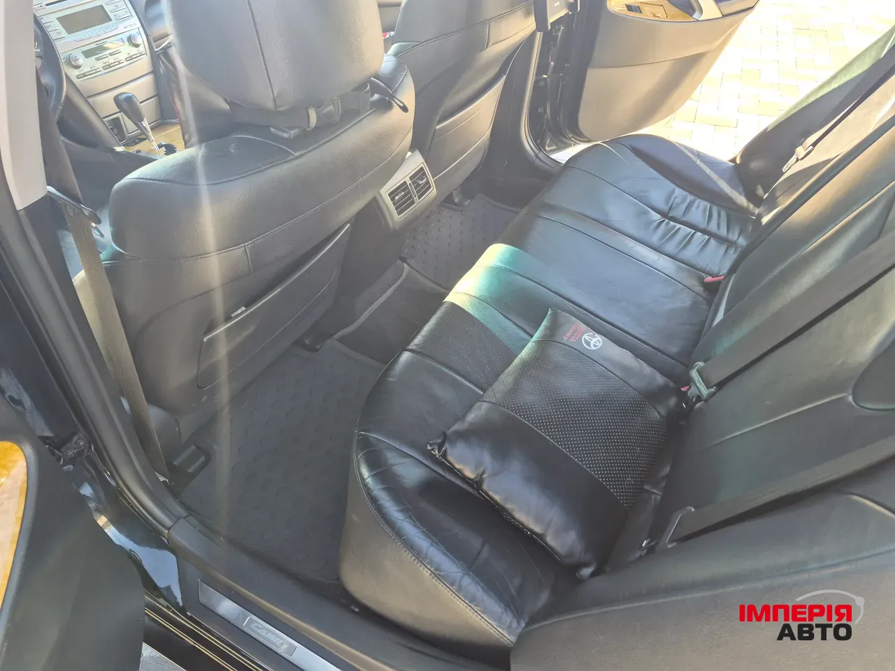 Toyota Camry - фото 17