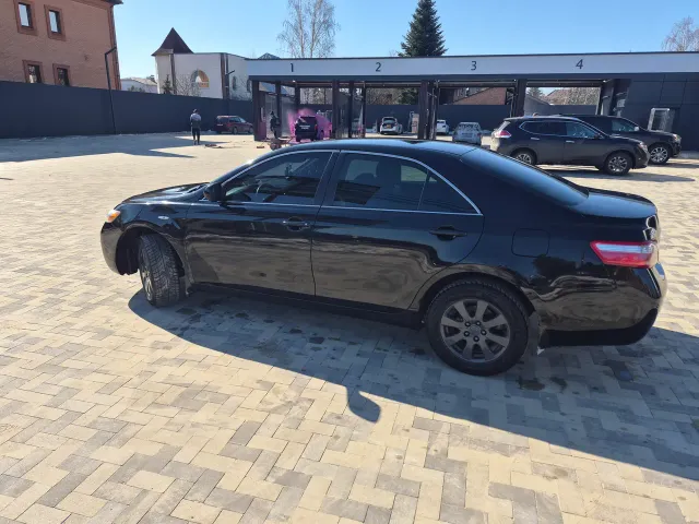 Toyota Camry - фото 5
