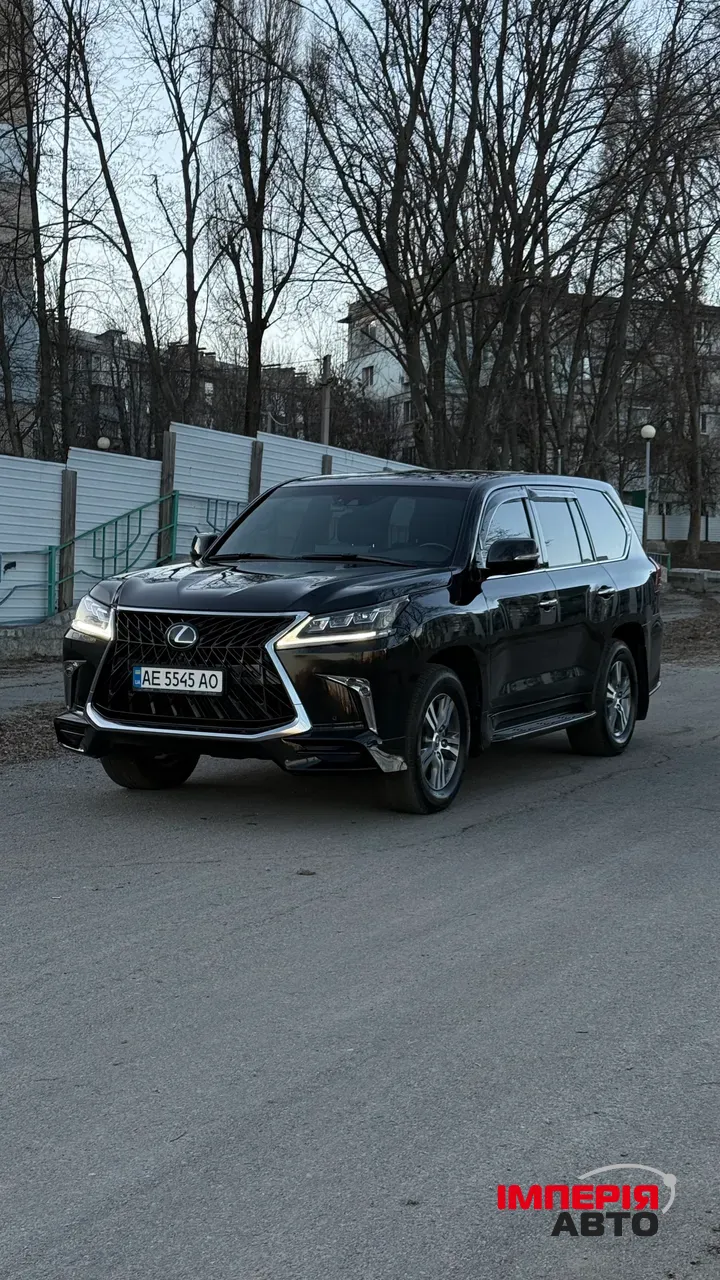 Lexus LX - фото 2