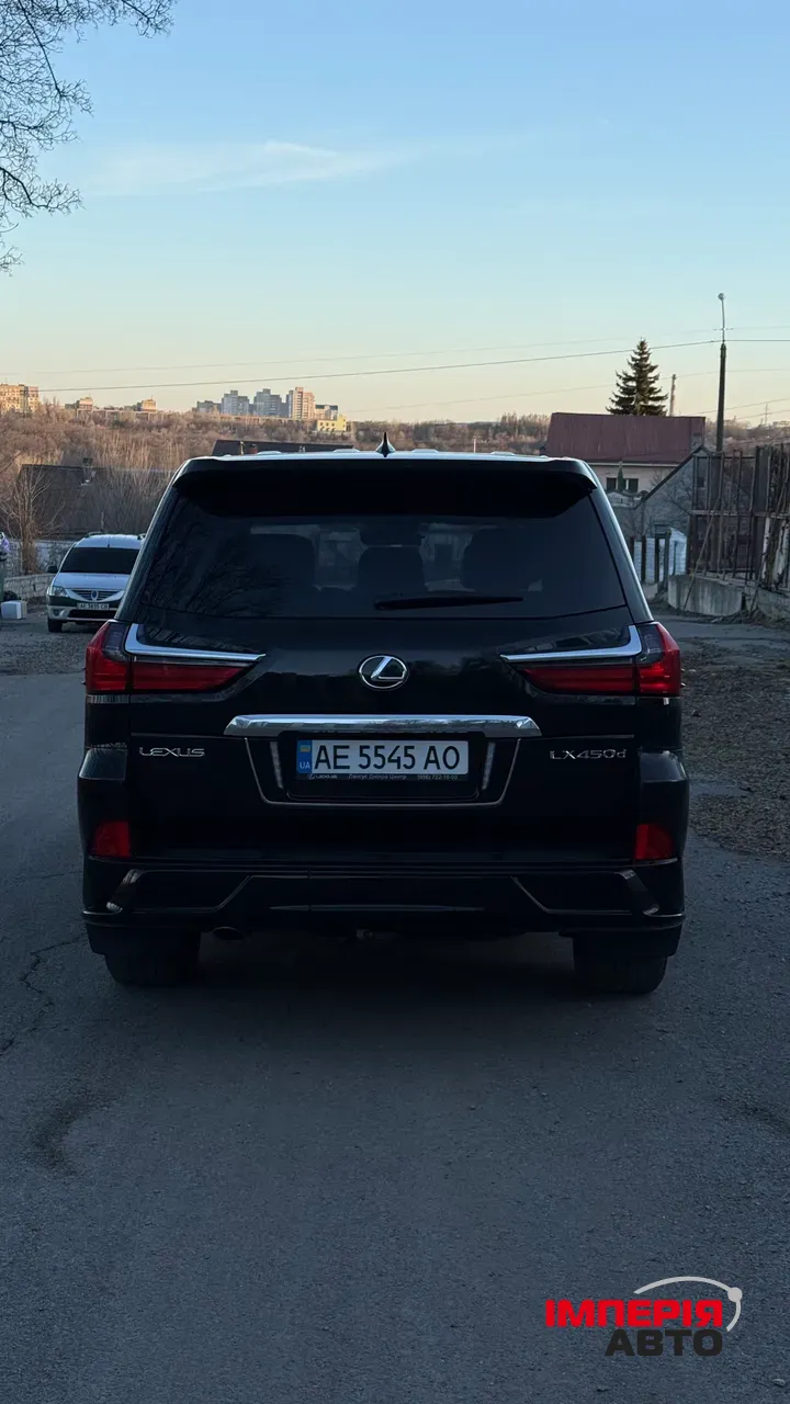 Lexus LX - фото 5