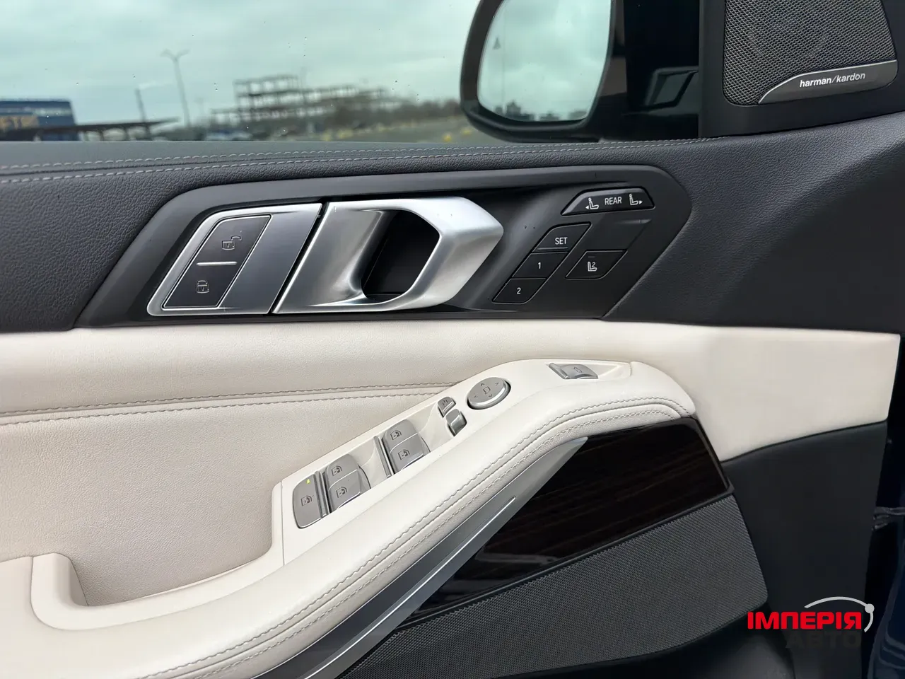 BMW X7 - фото 16