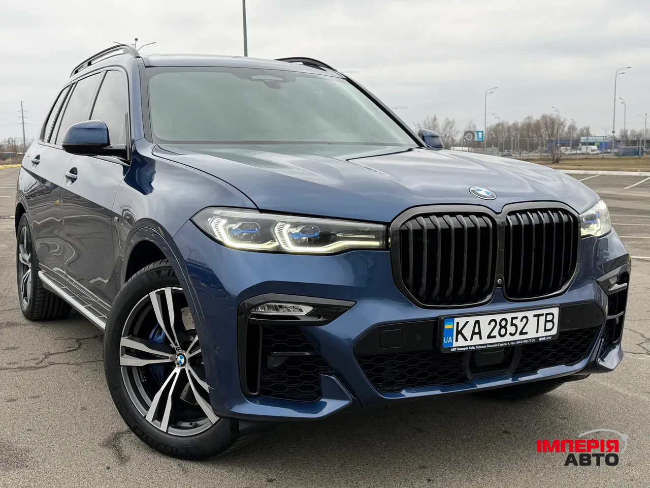 BMW X7 - фото 1