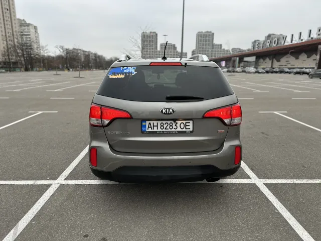 Kia Sorento - фото 2