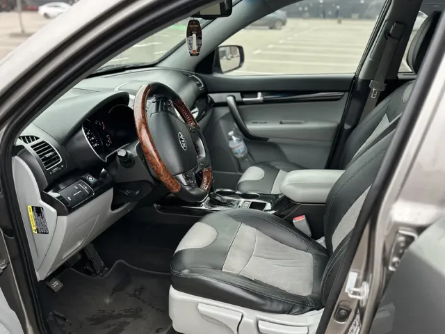 Kia Sorento - фото 4