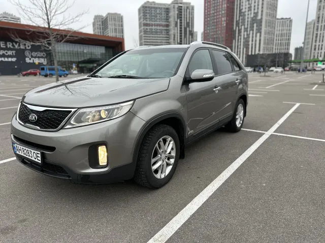 Kia Sorento - фото 3