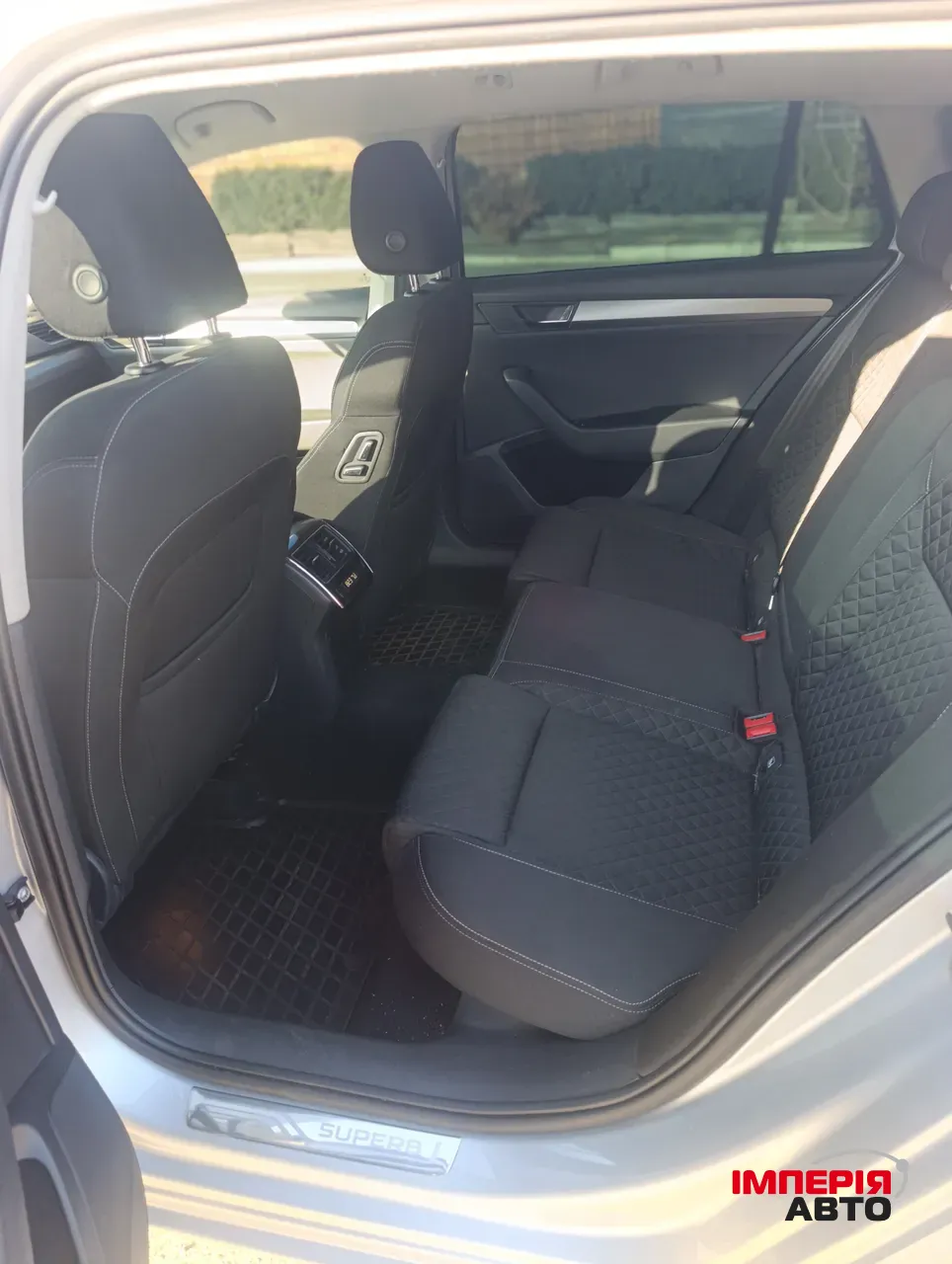 Skoda Superb - фото 6