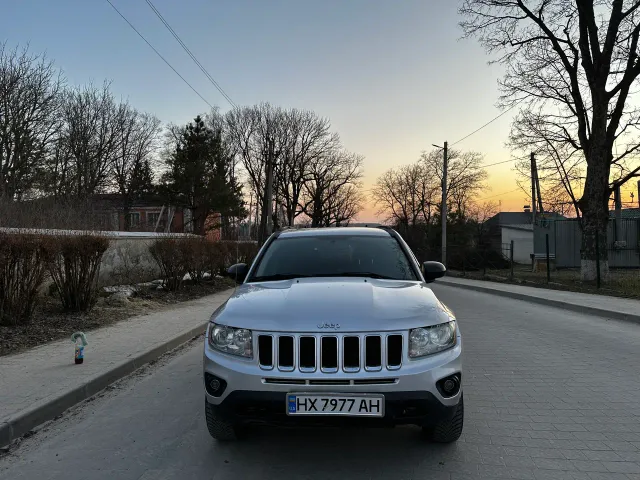 Jeep Compass - фото 2