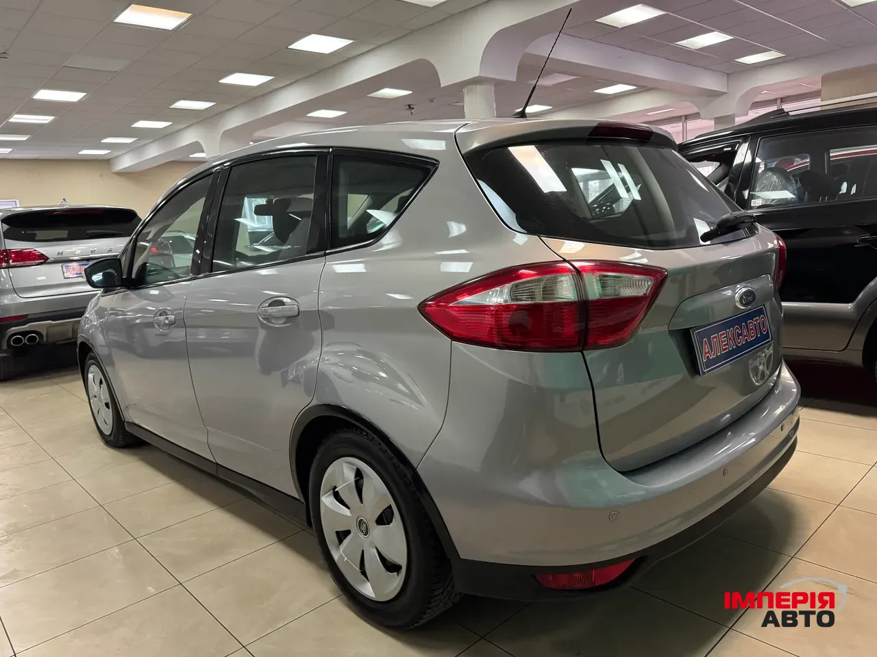 Ford C-MAX - фото 4