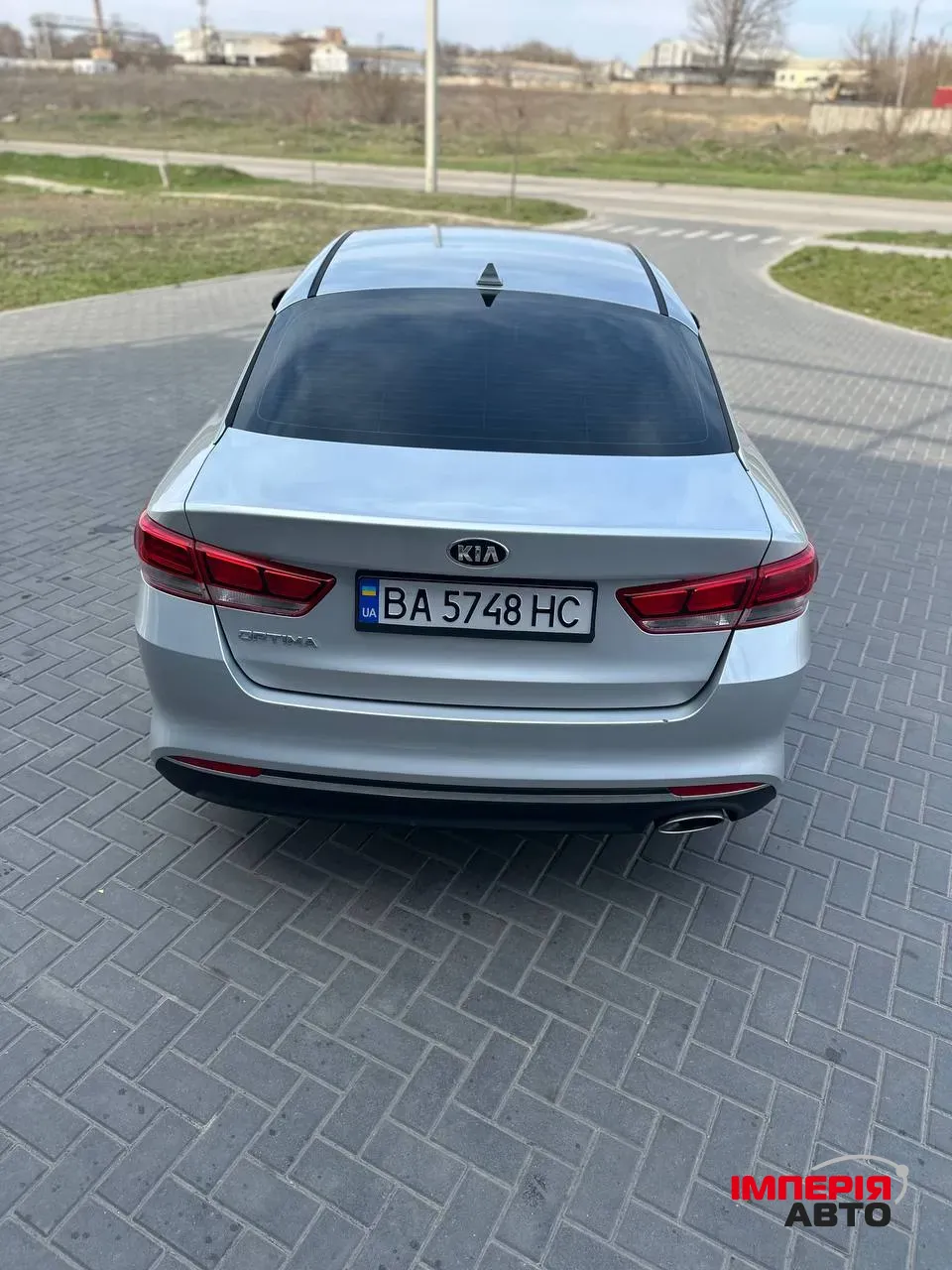Kia Optima - фото 7