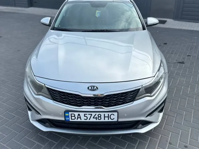 Kia Optima - фото 3